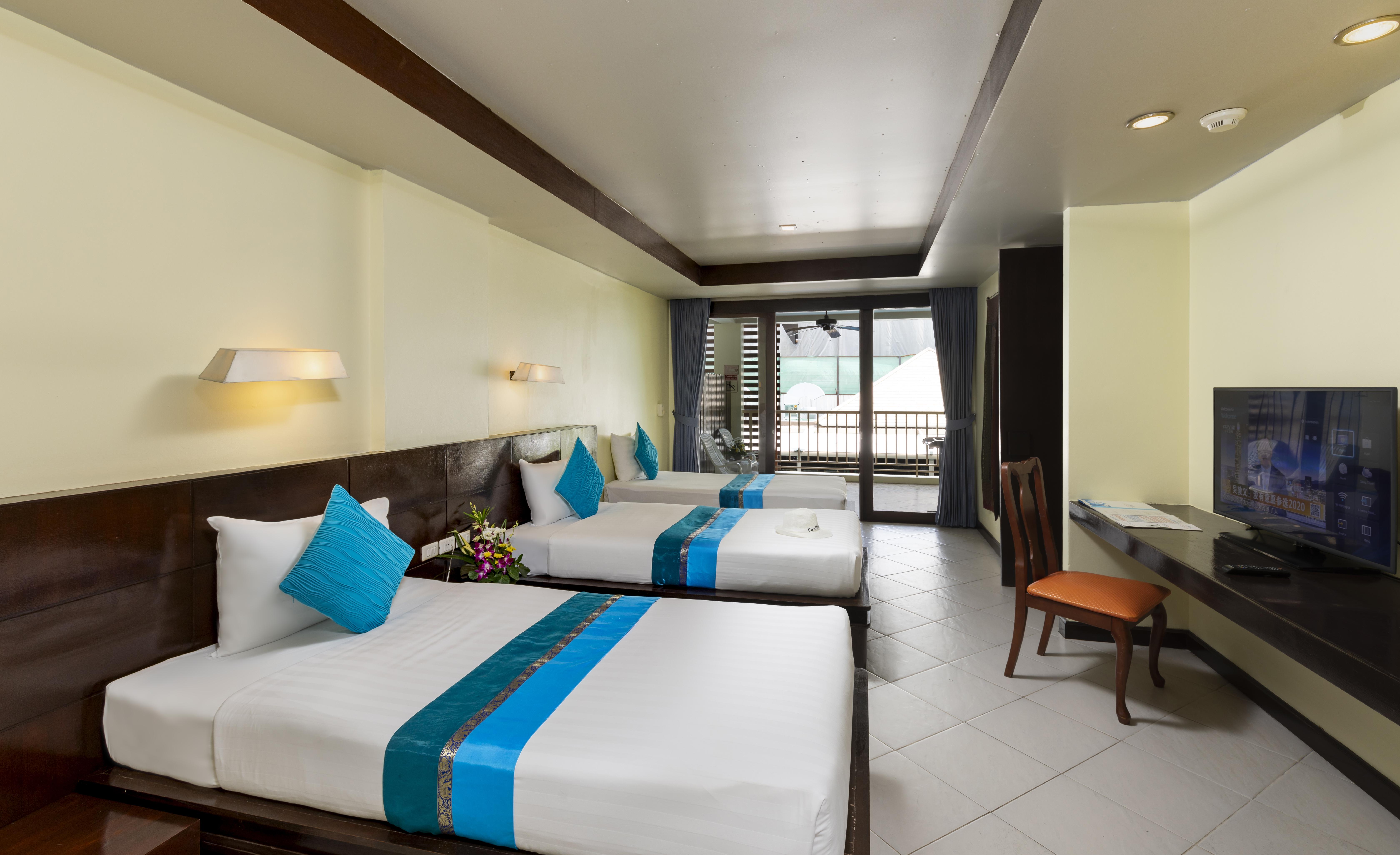 Woovo Phuket Kata Hotel Exterior photo