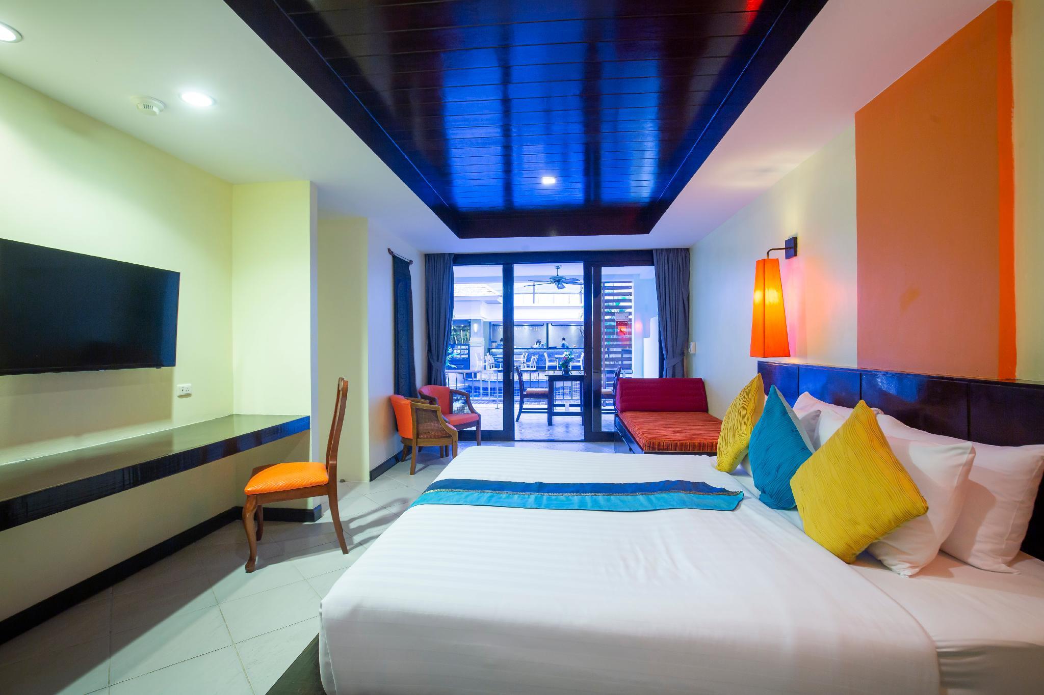 Woovo Phuket Kata Hotel Exterior photo