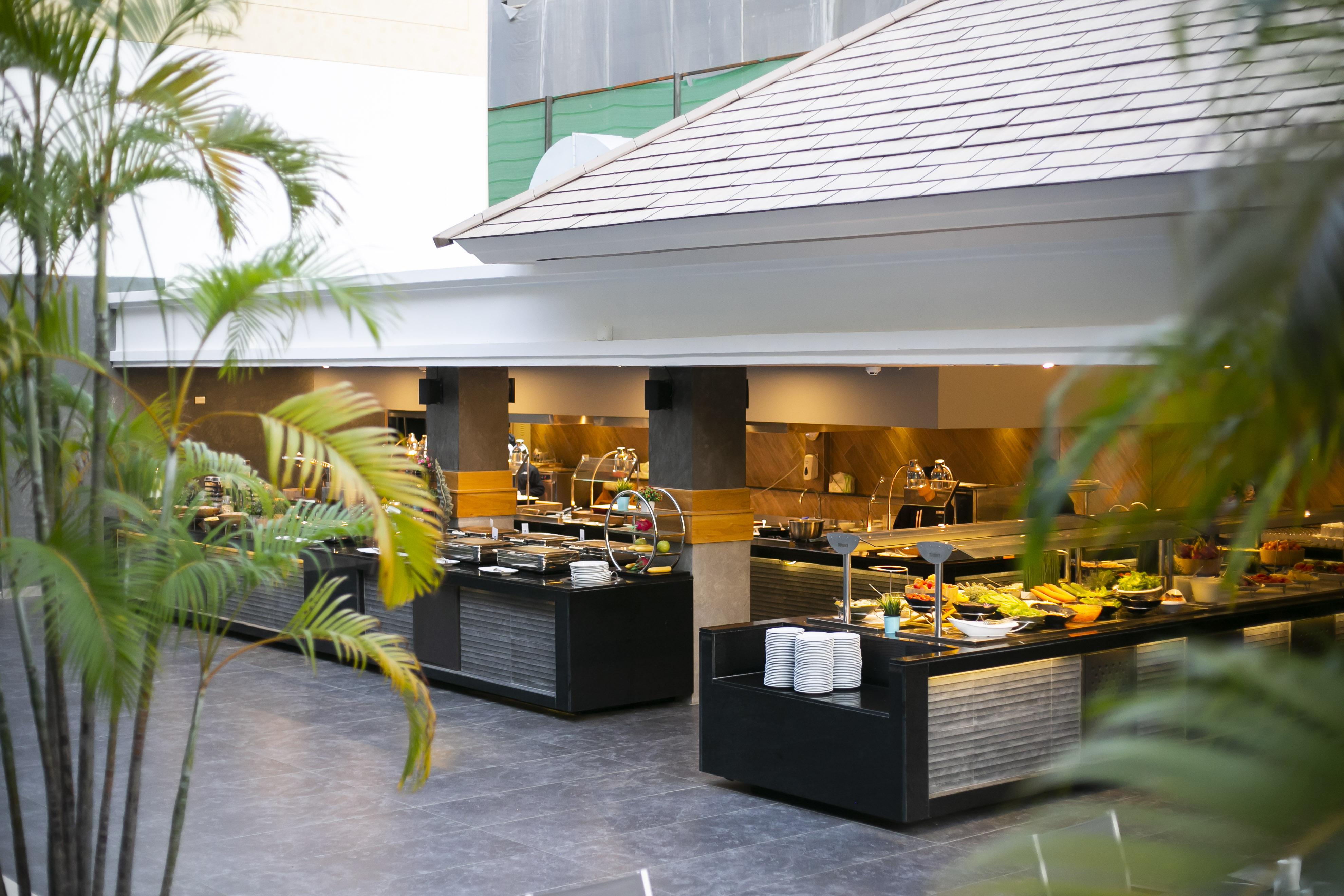 Woovo Phuket Kata Hotel Exterior photo